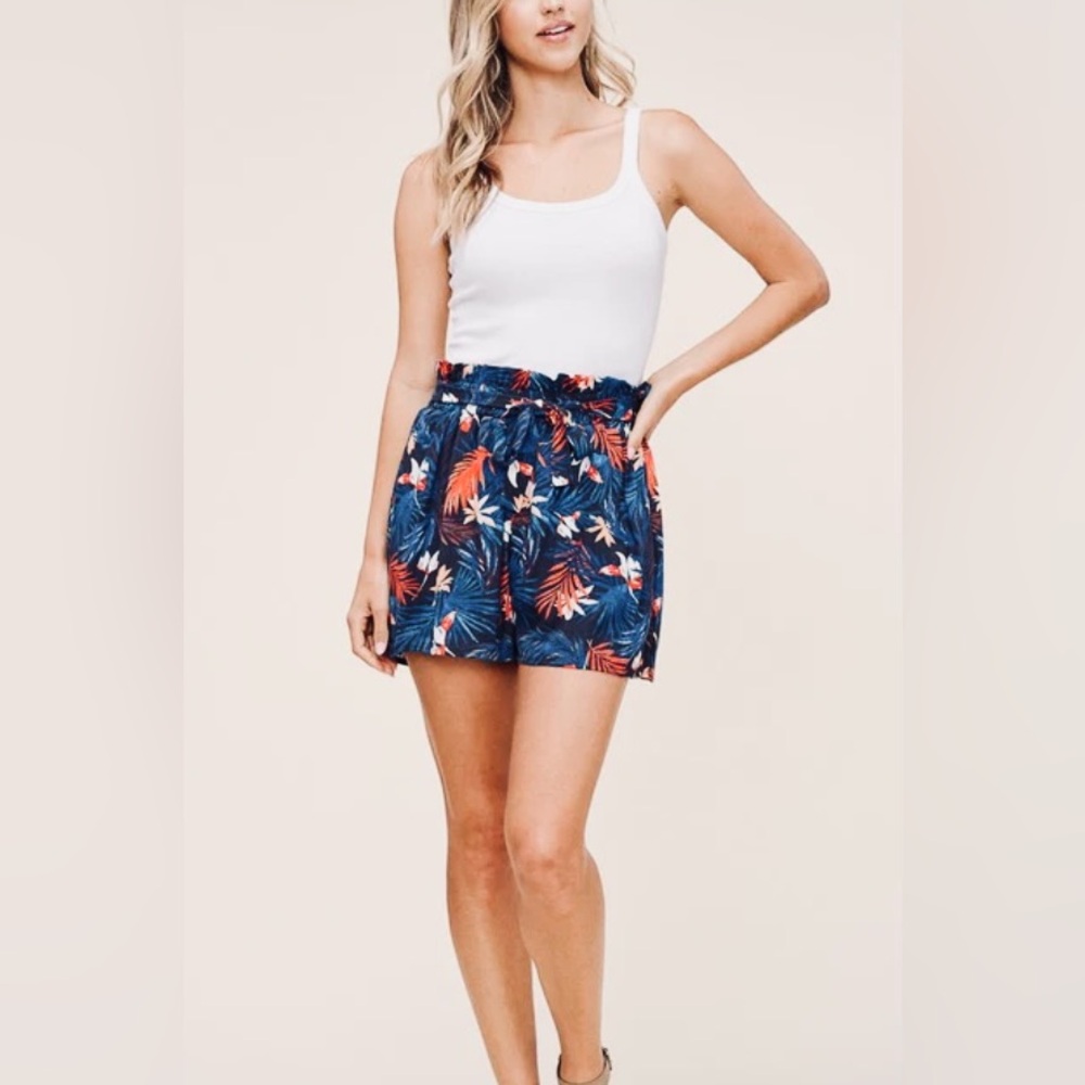 STACCATO Women’s high waisted paper bag Tropical Print Women's Shorts Size L